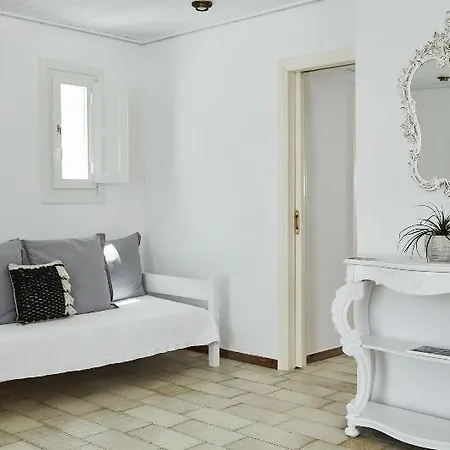 Ledra Hotel 3*